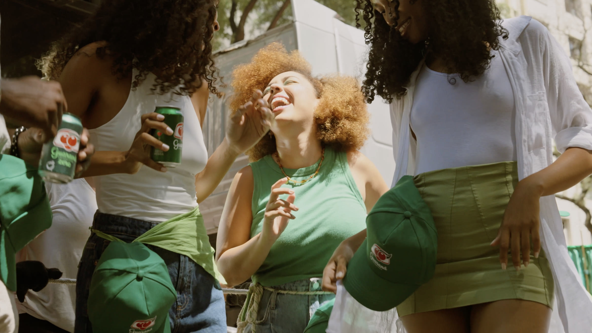 Guaraná no Carnaval — Guaraná Antarctica × Snack